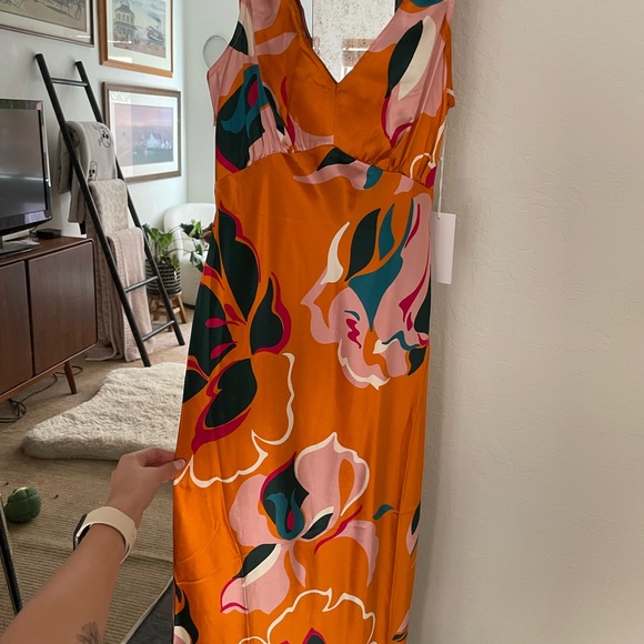 Reformation Daytona Silk Dress in Electra - Picture 4 of 4